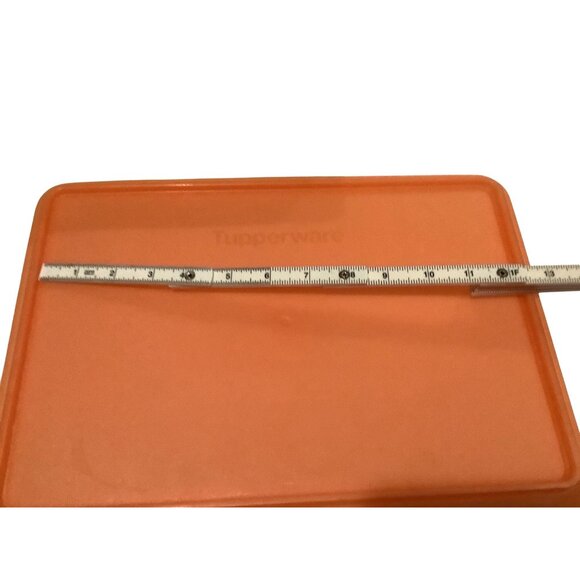 Vtg Tupperware Sheet Cake Takers, Set of 2 , 2 diff sizes-4 pcs-2 bottoms/2 lids - Picture 4 of 13